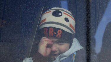 Πόλεμος στην Ουκρανία: Πάνω από 4,3 εκατομμύρια παιδιά έχουν εκτοπιστεί