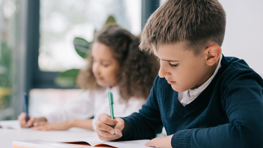 Μια αλλιώτικη διαμαρτυρία για τον υποβιβασμό του 3ου Δημοτικού Σχολείου