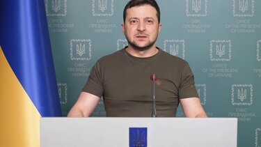 Ο Ζελένσκι προειδοποιεί με καταστροφή, αν οι Ρώσοι προσπαθήσουν να καταλάβουν το Κίεβο