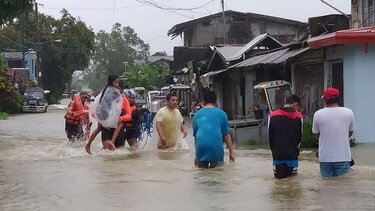 Φιλιππίνες: Δύο νεκροί από τις πλημμύρες