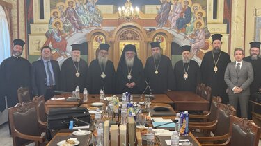 Στον Ιερώνυμο αντιπροσωπεία της Εκκλησίας της Κρήτης 