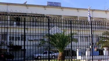 Μετά το γλέντι στις φυλακές ... αντικατάσταση των υπευθύνων