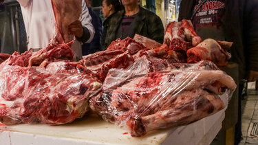 Στα ύψη η τιμή σε αρνί, μοσχάρι και χοιρινό