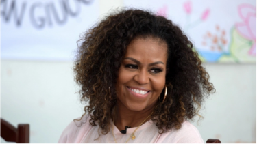  H απίστευτη ομοιότητα της Μισέλ Ομπάμα με τον αδερφό της