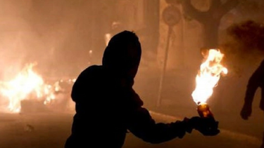 Επίθεση με βόμβες μολότοφ στο κτίριο του Μεταγωγών στην Πάτρα