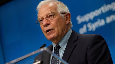 Η ΕΕ αρνείται να αναγνωρίσει τα ρωσικά διαβατήρια που χορηγούνται σε Ουκρανούς