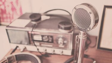 Άφησαν για λίγο τα θρανία και έκατσαν πίσω από τα μικρόφωνα, μαθητές της Κρήτης