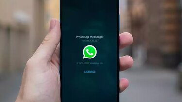 WhatsApp: Ο Ζάκερμπεργκ ανακοινώνει τις «κοινότητες»
