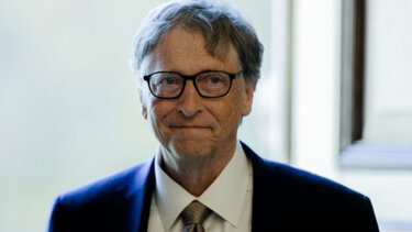 Τελικά μας παρακολουθεί ο Μπιλ Γκέιτς; 