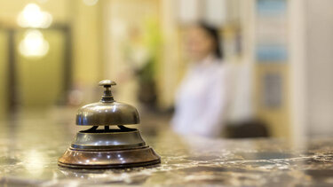 Γιατί ο Μήτσης εξαγόρασε τα ξενοδοχεία του Αγγελόπουλου στη Χερσόνησο