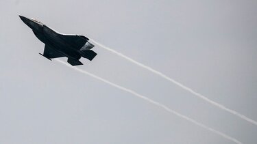 Διελεύσεις μαχητικών αεροσκαφών, σήμερα πάνω από την Αττική