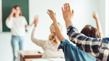 Πότε κλείνουν Δημοτικά, Γυμνάσια και Λύκεια 