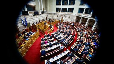 Οι ΗΠΑ, η αμυντική συμφωνία και ο λαϊκισμός