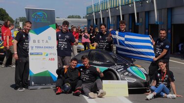 Υπερήφανος πατέρας ο Γιώργος Σκανδαλάκης αφού η ομάδα …πετάει!