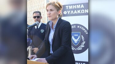 Ανώτερος αστυνομικός συνωμοτούσε με βαρυποινίτη για να «κάψει» διευθύντρια φυλακών