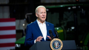 Μόνο ο πρόεδρος Μπάιντεν και η σύζυγός του προσκλήθηκαν στην κηδεία της βασίλισσας Ελισάβετ