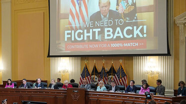 Εισβολή στο Καπιτώλιο – Τραμπ: Πυρά για προειλημμένη απόφαση