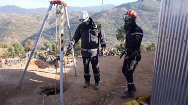 Ινδία: Μάχη για τη διάσωση 10χρονου που εγκλωβίστηκε σε πηγάδι 24 μέτρων