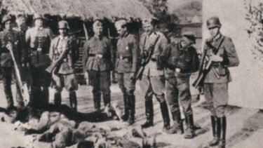 Δίστομο: Η σφαγή σταμάτησε μόνον όταν νύχτωσε αφού πρώτα έκαψαν τα σπίτια