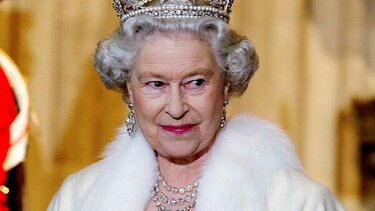 70 πράγματα που γνωρίζουμε για τη Βασίλισσα Ελισάβετ