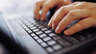 Εξαρθρώθηκε συμμορία, ήταν πίσω από 262 ηλεκτρονικές απάτες 