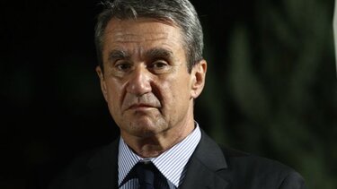 Αναμενόμενη η παραίτηση Λοβέρδου, σύμφωνα με στελέχη του ΠΑΣΟΚ 