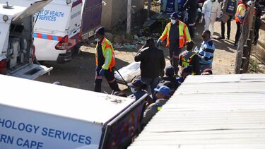 Νότια Αφρική: Σε δηλητηρίαση από διαρροή αερίου οφείλεται ο θάνατος των 21 εφήβων