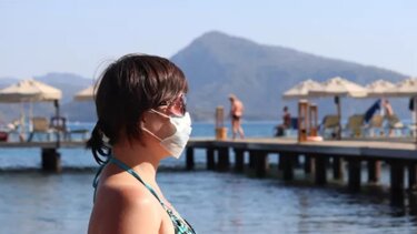 Καπραβέλος: Το έκτο κύμα ήρθε νωρίτερα - Μέτρα πριν γίνει τσουνάμι