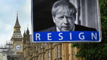 Βρετανία: Στα πρόθυρα κατάρρευσης ο Μπόρις Τζόνσον