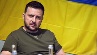 Διεθνή βοήθεια για την ανοικοδόμηση της Ουκρανίας ζητά ο Ζελένσκι