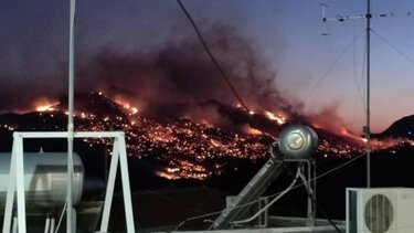 Δύσκολες ώρες στο νότιο Ρέθυμνο: Εκκενώνονται Μέλαμπες, Σαχτούρια, Κρύα Βρύση