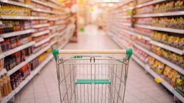 Αγγλία: Ετικέτες ασφαλείας σε είδη τροφίμων λόγω αυξημένου αριθμού περιστατικών κλοπής