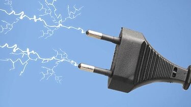 Σε εφαρμογή το πλαφόν στην τιμή πώλησης της ενέργειας από τους ηλεκτροπαραγωγούς προς τους προμηθευτές