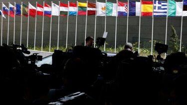 ΗΠΑ: Ετοιμάζουν νέο πακέτο κυρώσεων στη Ρωσία σε συνεργασία με την Ευρωπαϊκή Επιτροπή