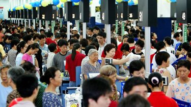 Τρόφιμα που λήγουν σύντομα, η νέα μανία των Κινέζων