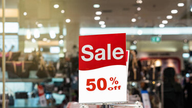 Από σήμερα ... εκπτώσεις!