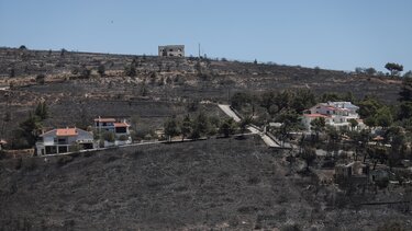 ΣΥΡΙΖΑ: Κρεσέντο αυτοθαυμασμού της κυβέρνησης και υποκριτική ευγνωμοσύνη