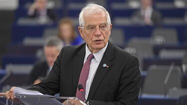 Η Ένωση πρέπει να "αντέξει" και να "διατηρήσει την ενότητά της" απέναντι στη Μόσχα, δηλώνει ο Ζοζέπ Μπορέλ