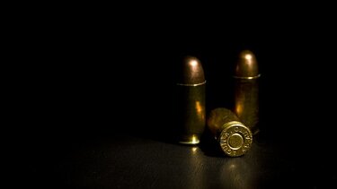 Σφαίρα καρφώθηκε μέσα στο σπίτι τους - Συνελήφθη ο γείτονας