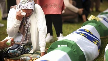 Γενοκτονία της Σρεμπρένιτσα: Ταφή άλλων 50 σορών θυμάτων