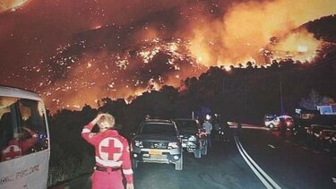 Πρώτες βοήθειες δέχθηκε ο Γ. Ταταράκης και επέστρεψε στο πύρινο μέτωπο