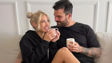 Τούνη-Αλεξάνδρου: Σε καφετέρια της Θεσσαλονίκης μετά τις φήμες χωρισμού