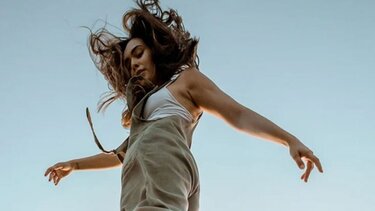 Ψυχική Υγεία: 5 πρωινές συνήθειες για να απελευθερωθείτε από το στρες σε 5′