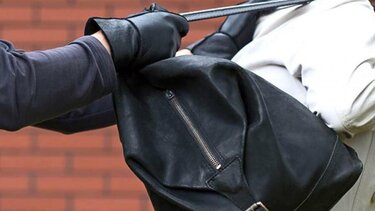 "Ειδίκευση" στις αρπαγές τσαντών είχε ο 43χρονος