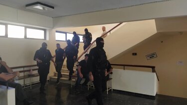 Καταδίωξη στον Μυλοπόταμο: Επίθεση από τους τουρίστες επικαλούνται οι δύο Κρητικοί 