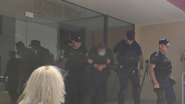 Συζυγοκτόνος: "Μακάρι να ήμουν εγώ στη θέση της"