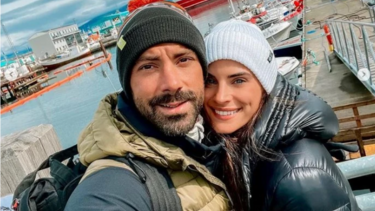 Χριστίνα Μπόμπα: Ο Σάκης Τανιμανίδης της χάρισε ένα “διαμάντι” στην Ισλανδία