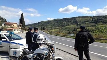 Τρέχουν, παρά τον κίνδυνο, οι οδηγοί στην Κρήτη