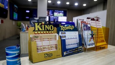 Στο Μενίδι το χρυσό τζόκερ - Ο υπερτυχερός έδωσε 3 ευρώ και κέρδισε 4,1 εκατομμύρια