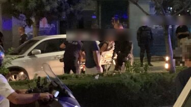 Δύο γυναίκες, ένας άντρας και ο καβγάς σε μπαρ